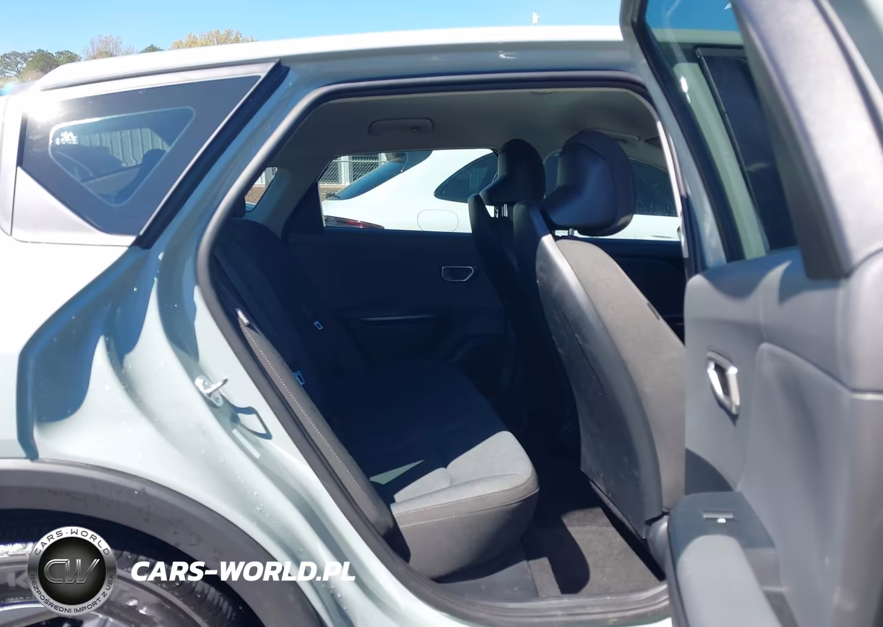 2025 Kia K4 Lxs VIN:3KPFT4DE5SE204012 - 8