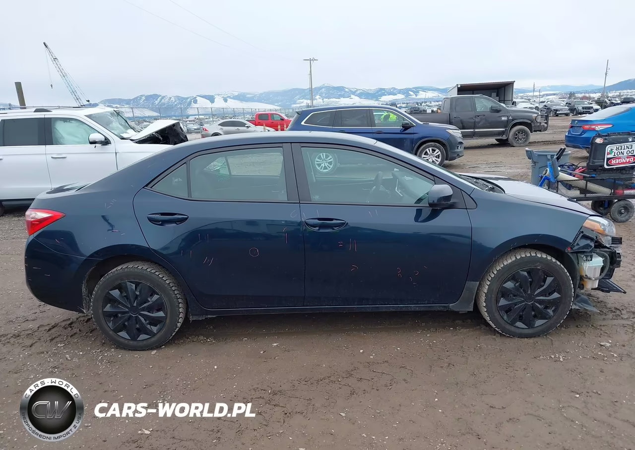 2017 Toyota Corolla Le VIN:5YFBURHE1HP700659 - 14
