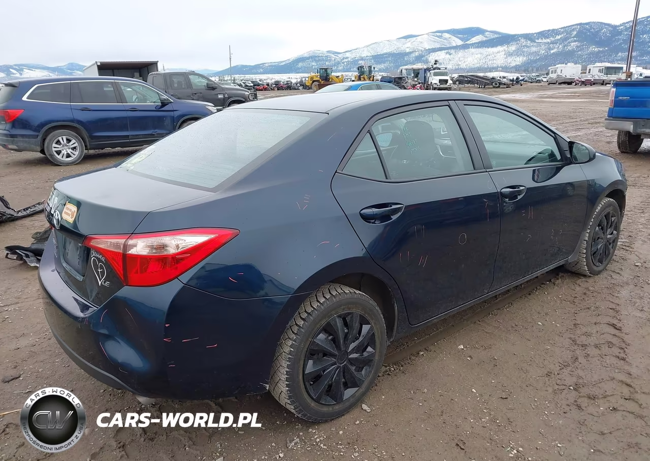 2017 Toyota Corolla Le VIN:5YFBURHE1HP700659 - 4
