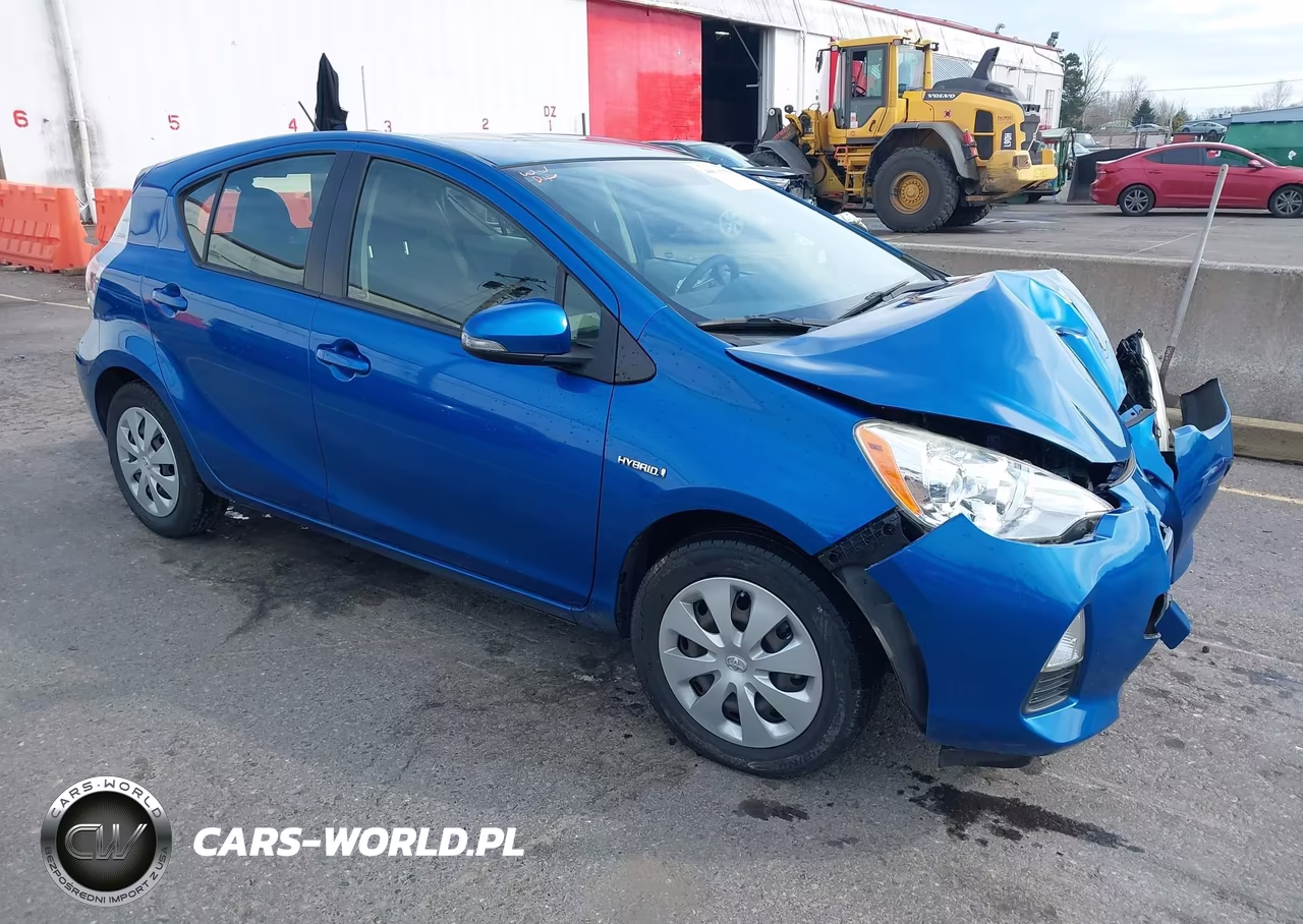 2014 Toyota Prius C Two