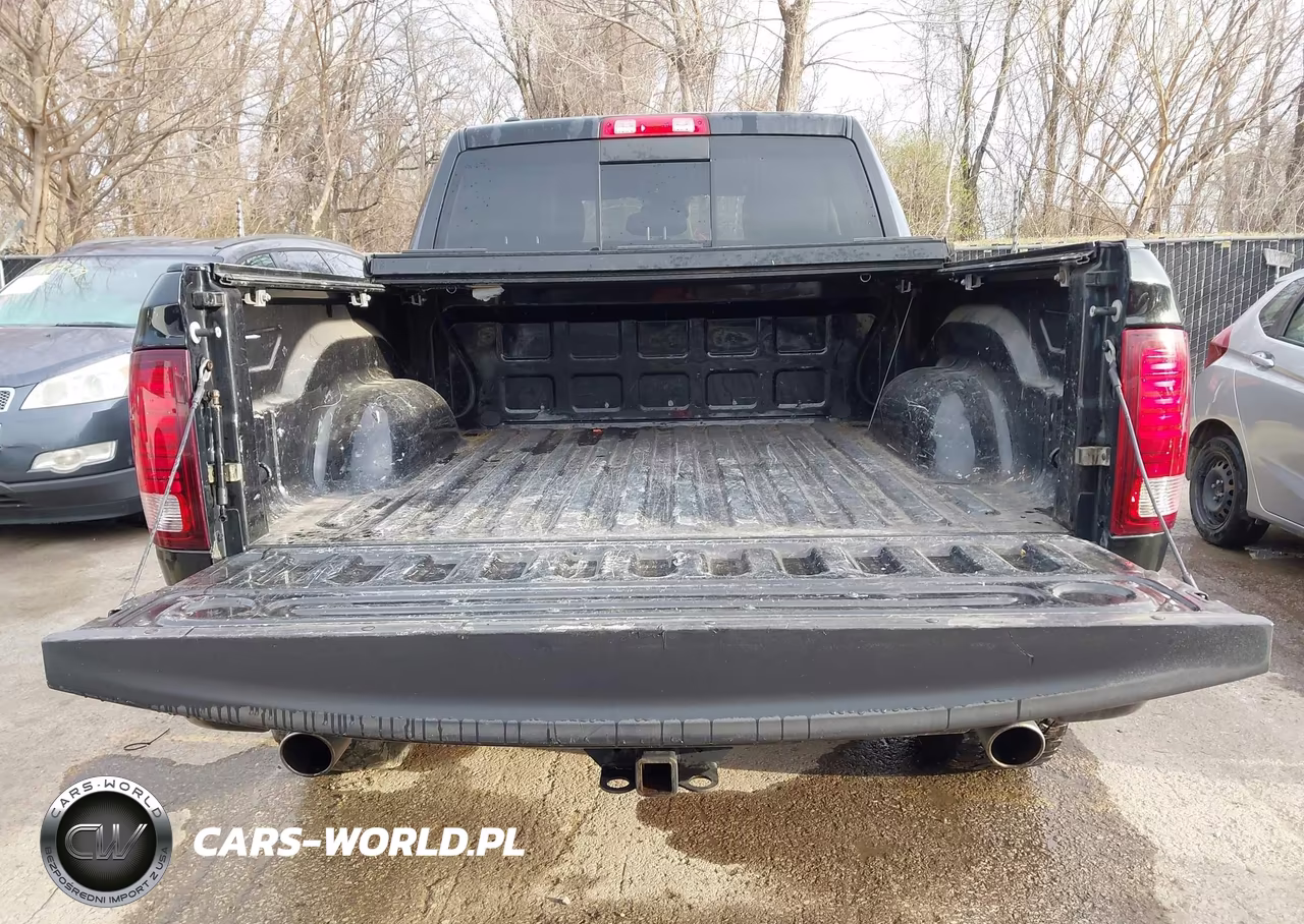 2017 Ram 1500 Sport VIN:1C6RR7MT7HS621902 - 19