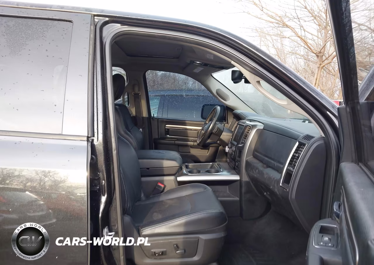 2017 Ram 1500 Sport VIN:1C6RR7MT7HS621902 - 5