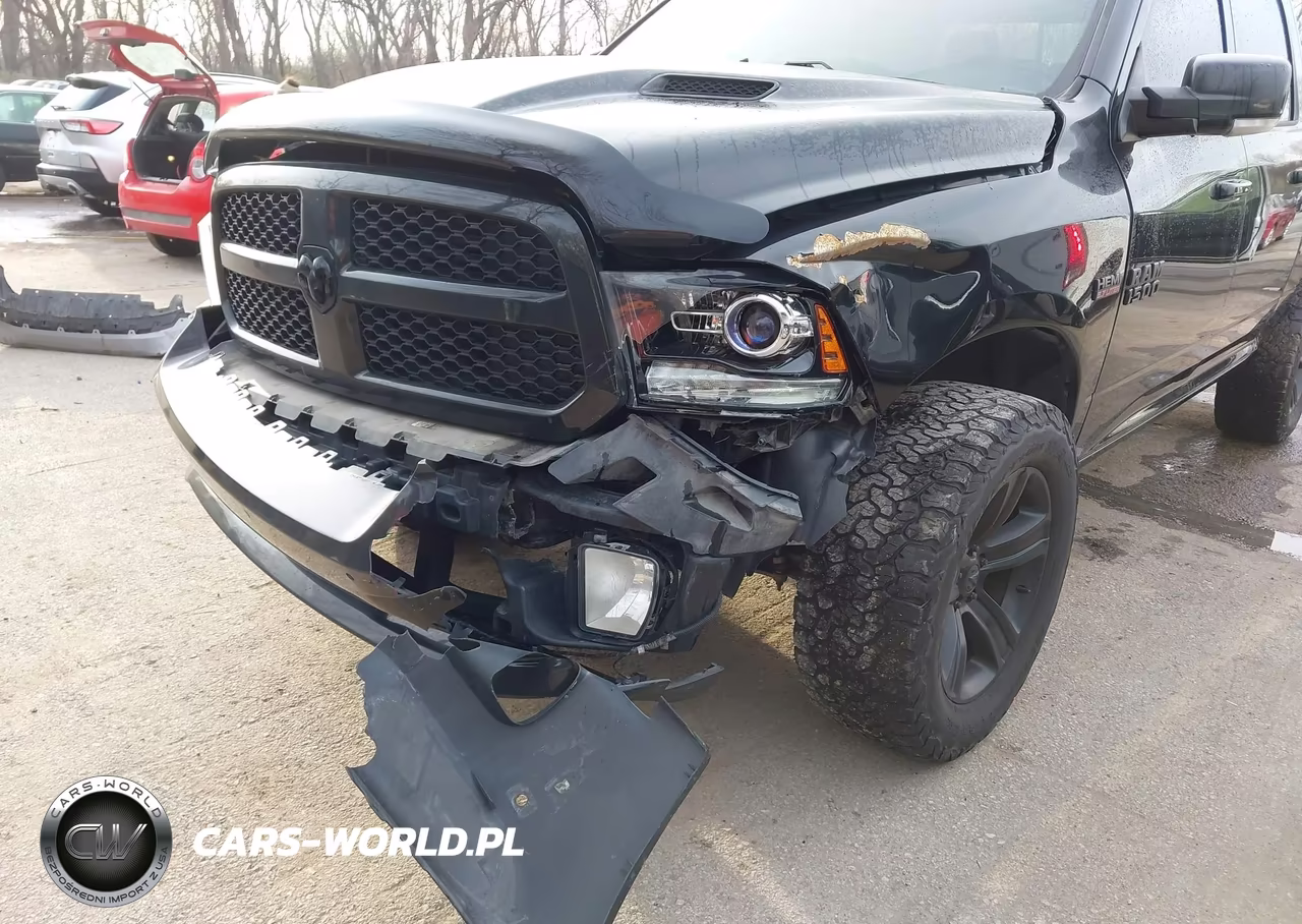 2017 Ram 1500 Sport VIN:1C6RR7MT7HS621902 - 6