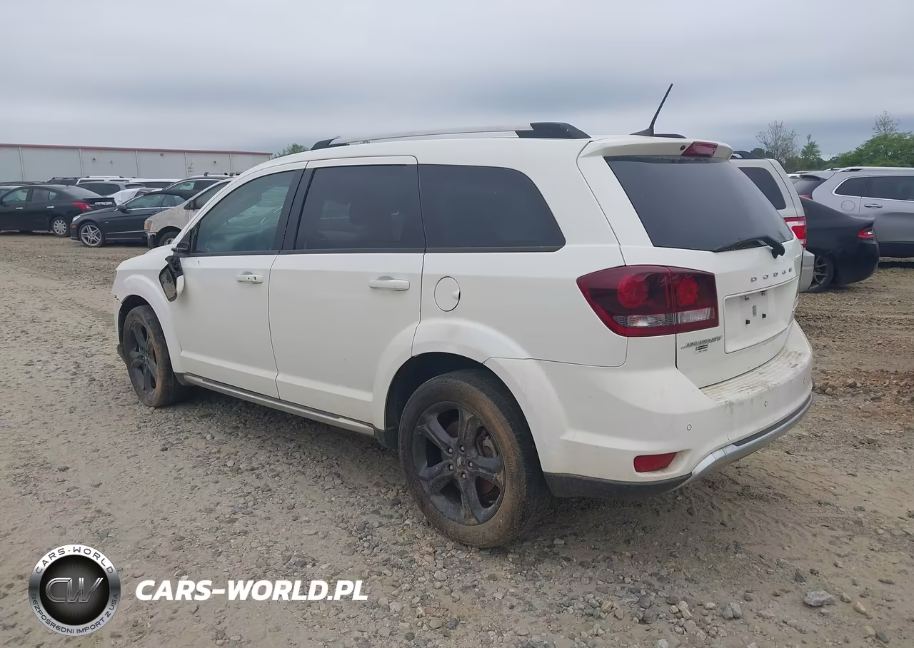 2020 Dodge Journey Crossroad VIN:3C4PDCGB6LT201484 - 3