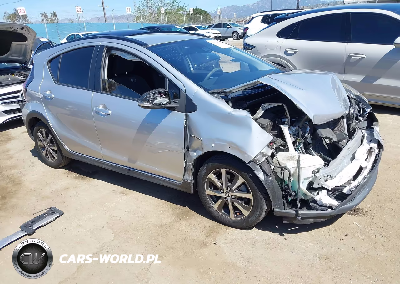 2018 Toyota Prius C Two