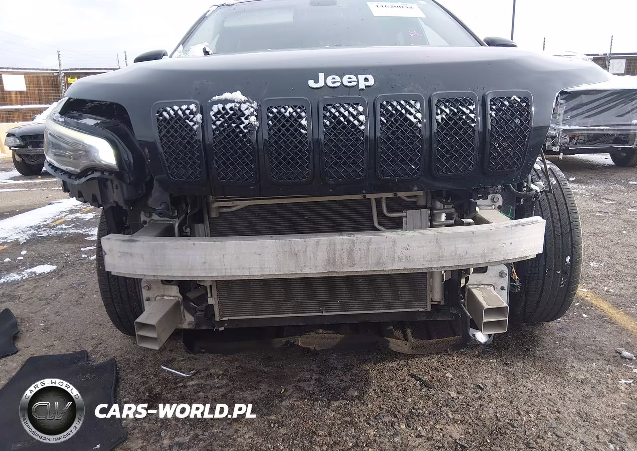2019 Jeep Cherokee Latitude 4X4 VIN:1C4PJMCB4KD141357 - 6