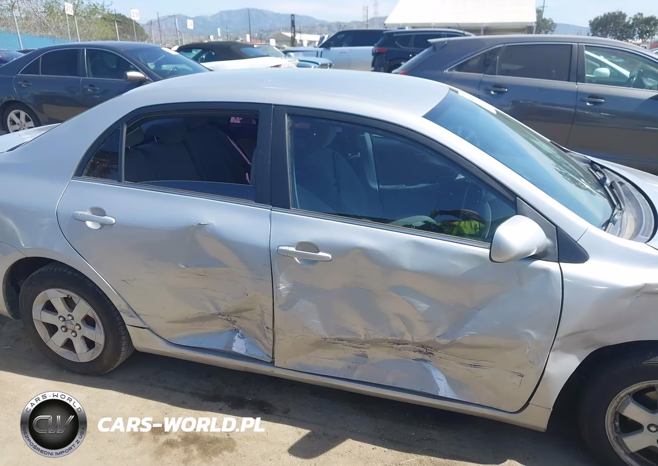 2013 Toyota Corolla Le VIN:5YFBU4EE6DP193288 - 13