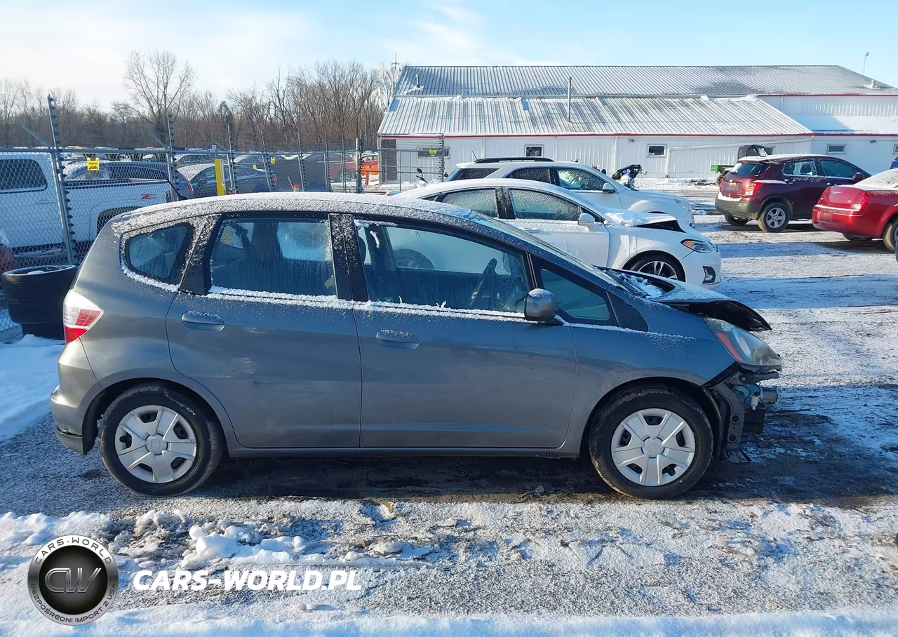 2013 Honda Fit VIN:JHMGE8H31DC071742 - 14