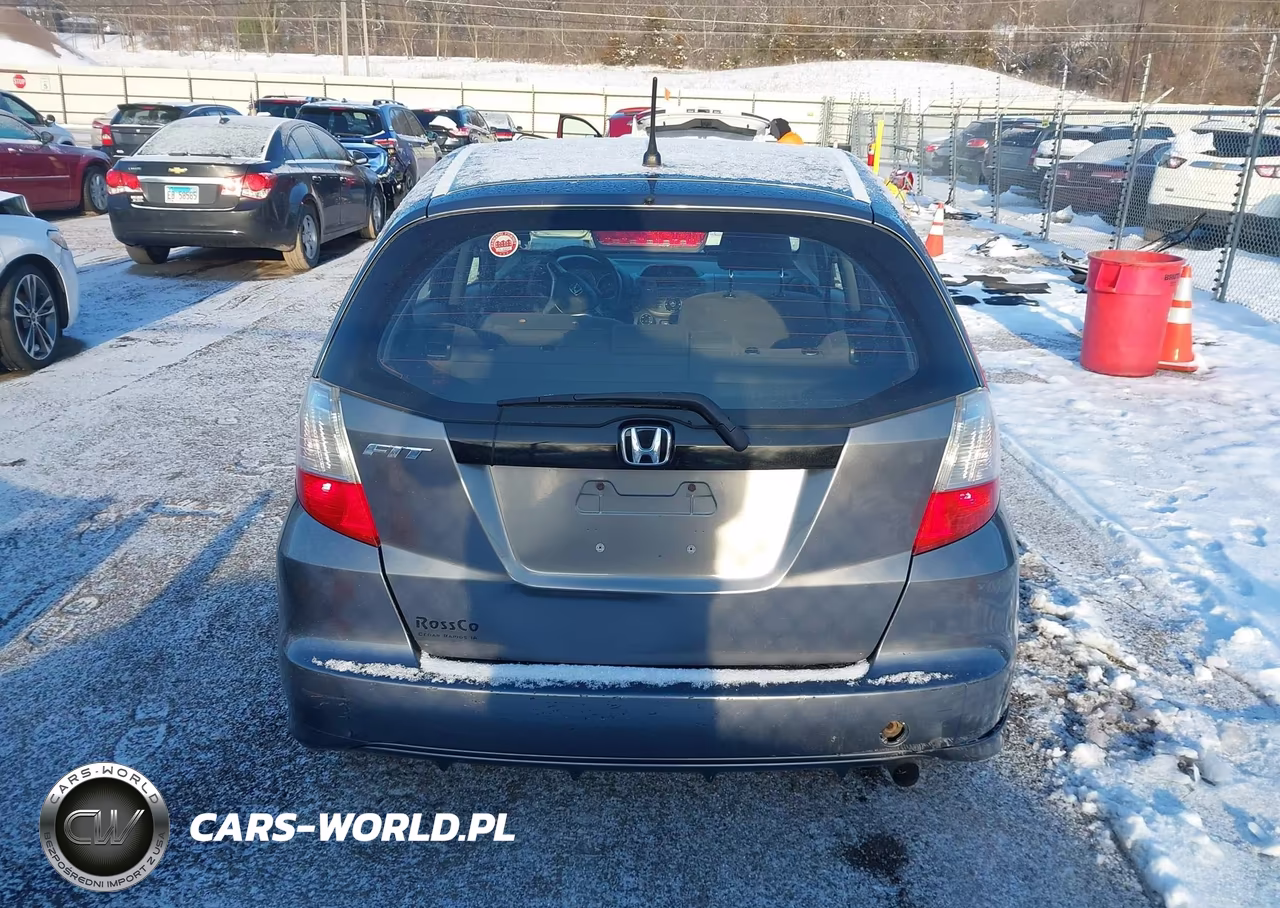 2013 Honda Fit VIN:JHMGE8H31DC071742 - 17