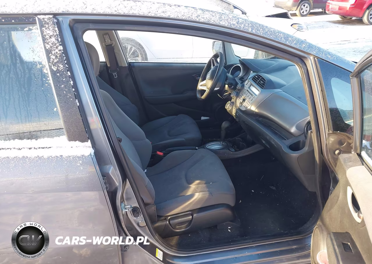 2013 Honda Fit VIN:JHMGE8H31DC071742 - 5