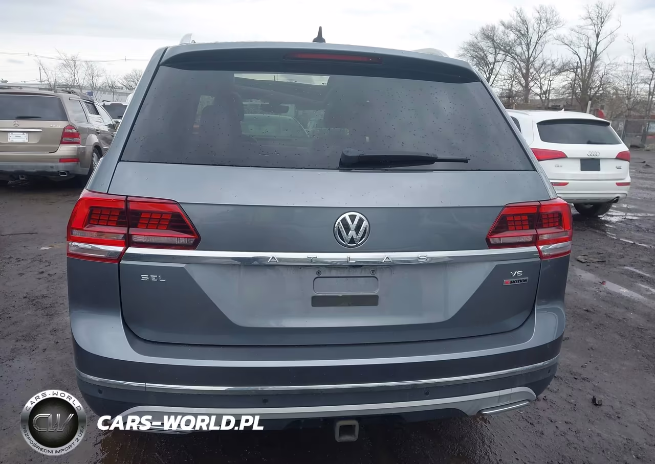 2019 Volkswagen Atlas 3.6L V6 Sel VIN:1V2MR2CAXKC589730 - 17