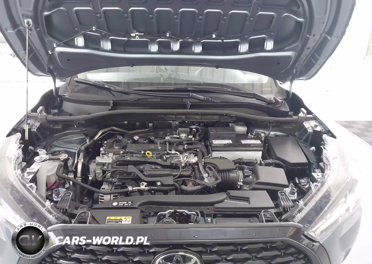 2025 Toyota Corolla Cross L VIN:7MUAAAAG8SV119410 - 10