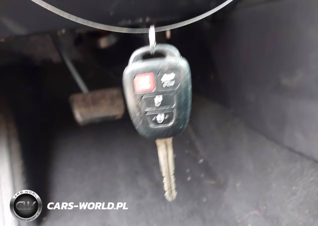 2015 Toyota Corolla Le VIN:2T1BURHE8FC356356 - 11