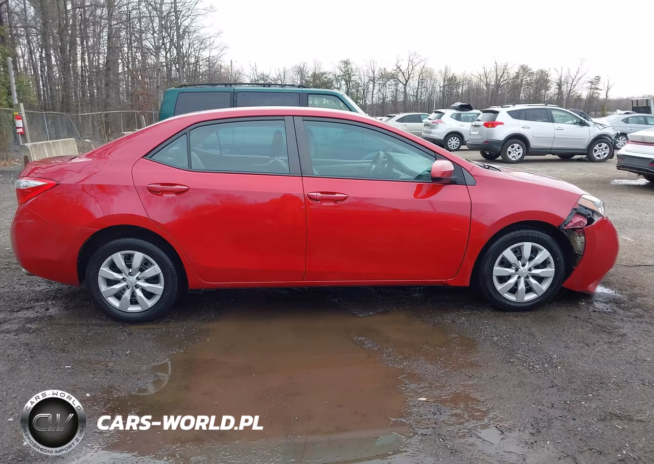 2015 Toyota Corolla Le VIN:2T1BURHE8FC356356 - 13