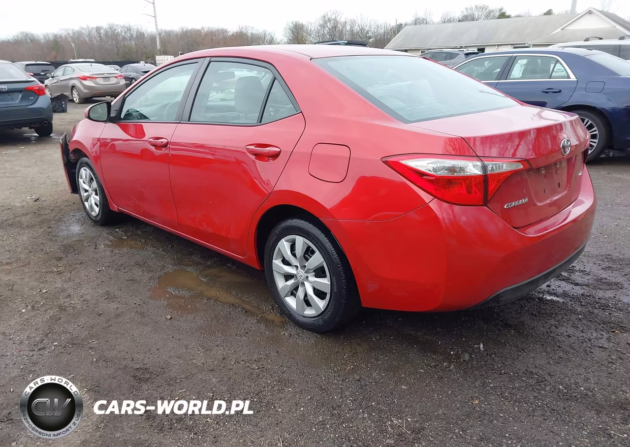 2015 Toyota Corolla Le VIN:2T1BURHE8FC356356 - 3