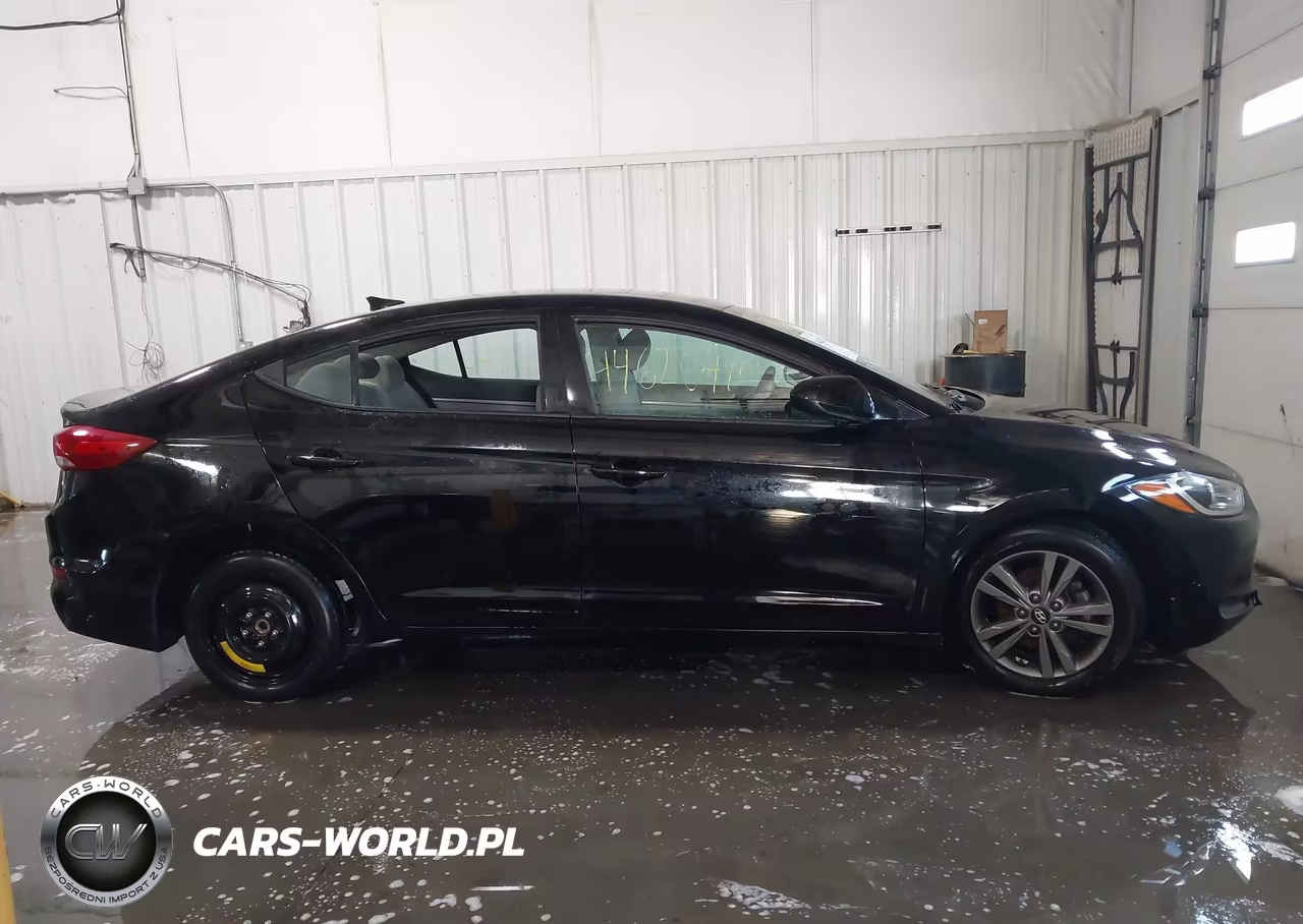 2018 Hyundai Elantra Sel VIN:5NPD84LF0JH216646 - 13