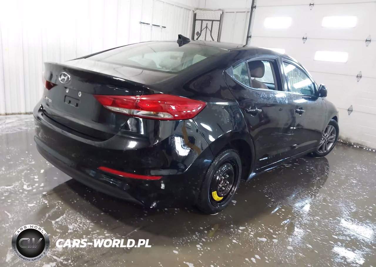 2018 Hyundai Elantra Sel VIN:5NPD84LF0JH216646 - 4