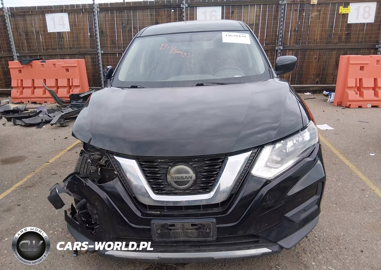 2018 Nissan Rogue S VIN:KNMAT2MV2JP511098 - 12