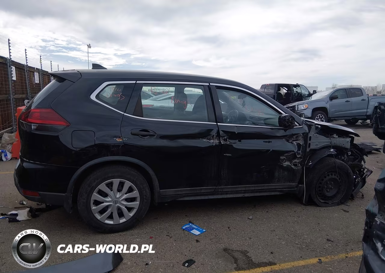 2018 Nissan Rogue S VIN:KNMAT2MV2JP511098 - 13