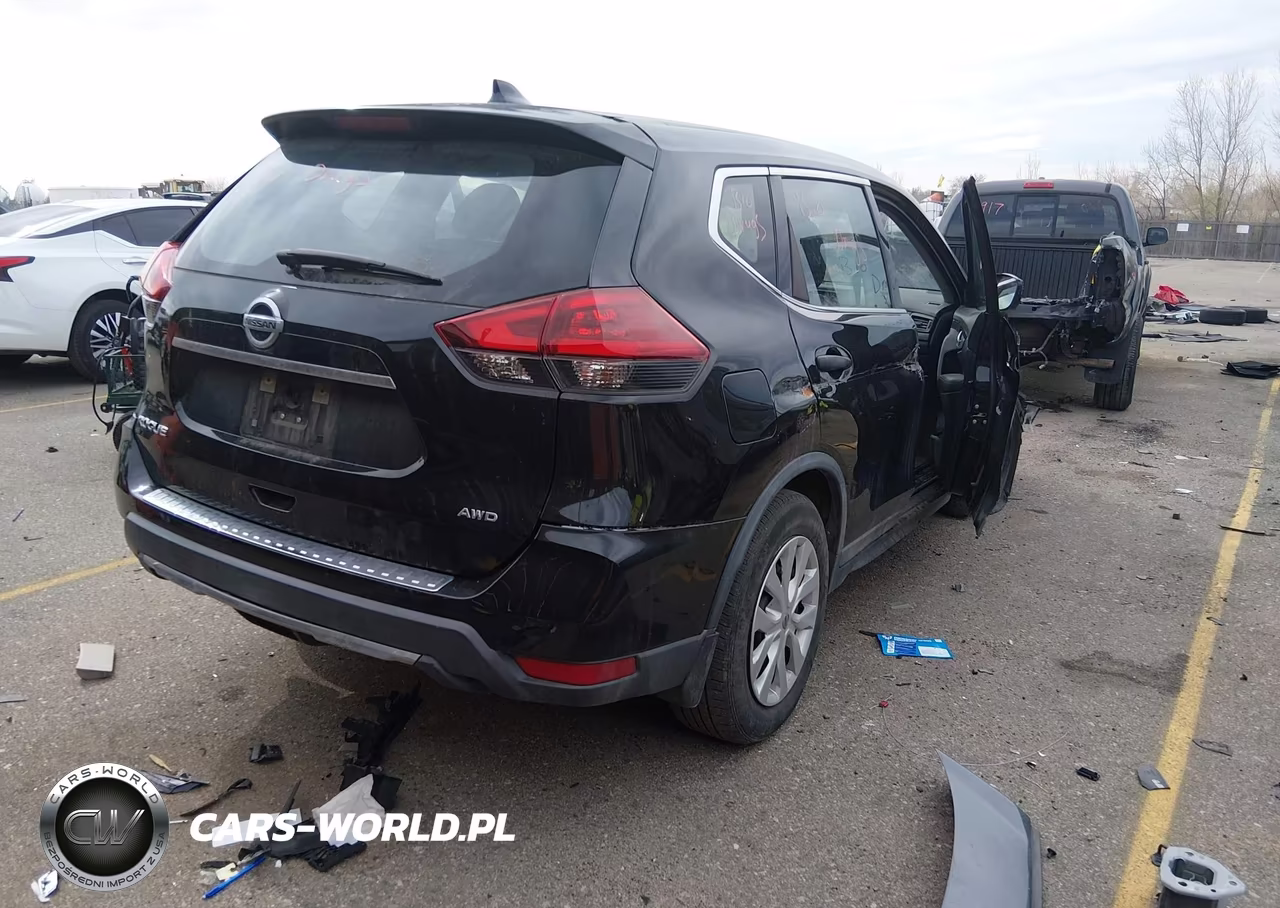2018 Nissan Rogue S VIN:KNMAT2MV2JP511098 - 4
