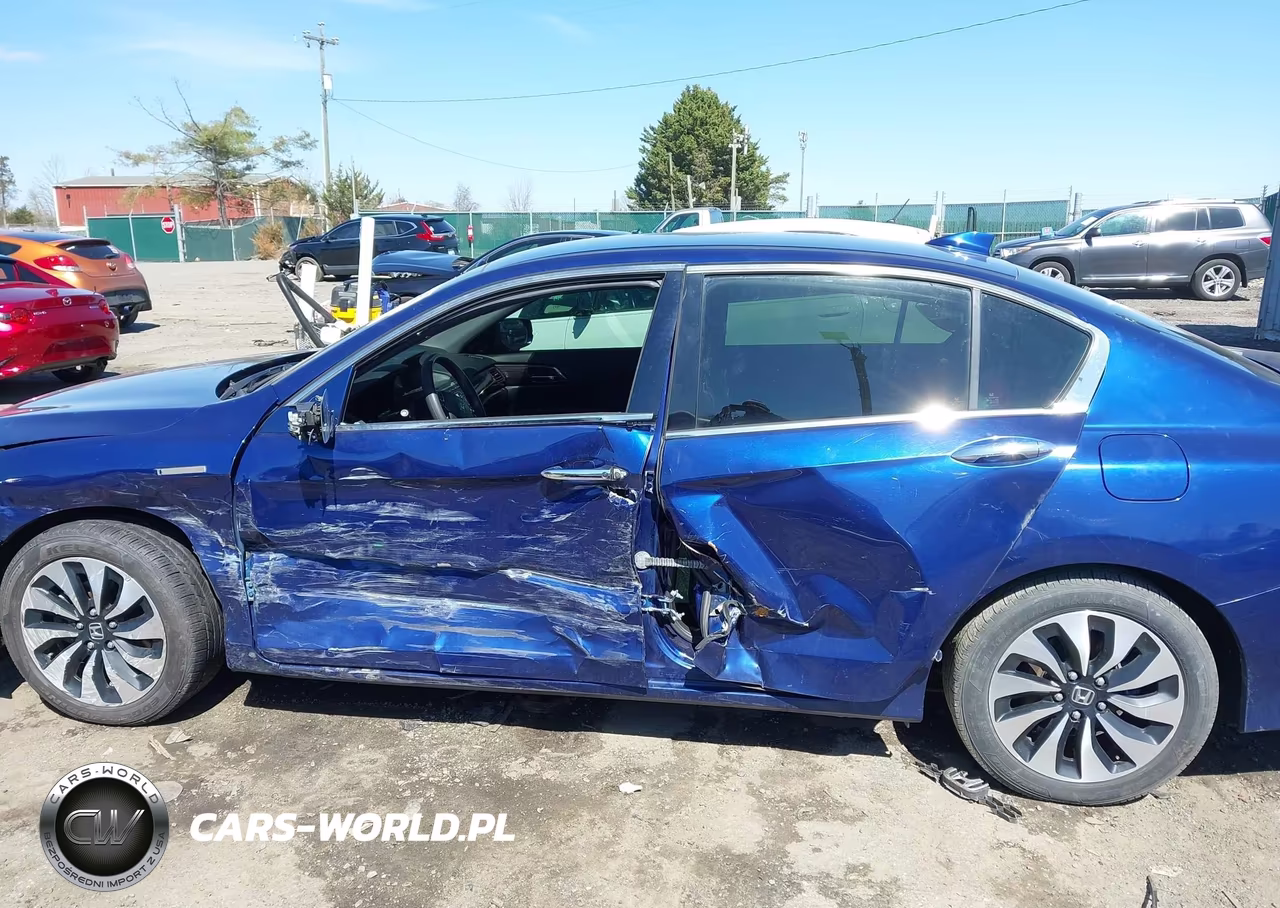 2017 Honda Accord Hybrid VIN:JHMCR6F31HC020676 - 14