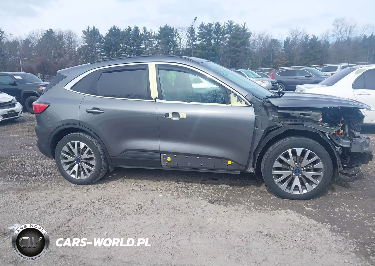 2021 Ford Escape Titanium Hybrid VIN:1FMCU9DZ5MUB11569 - 14