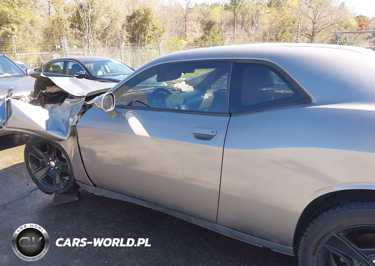 2012 Dodge Challenger Sxt VIN:2C3CDYAGXCH186811 - 15