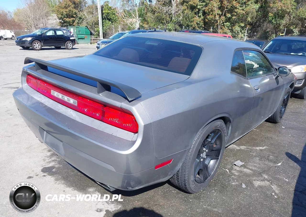 2012 Dodge Challenger Sxt VIN:2C3CDYAGXCH186811 - 4