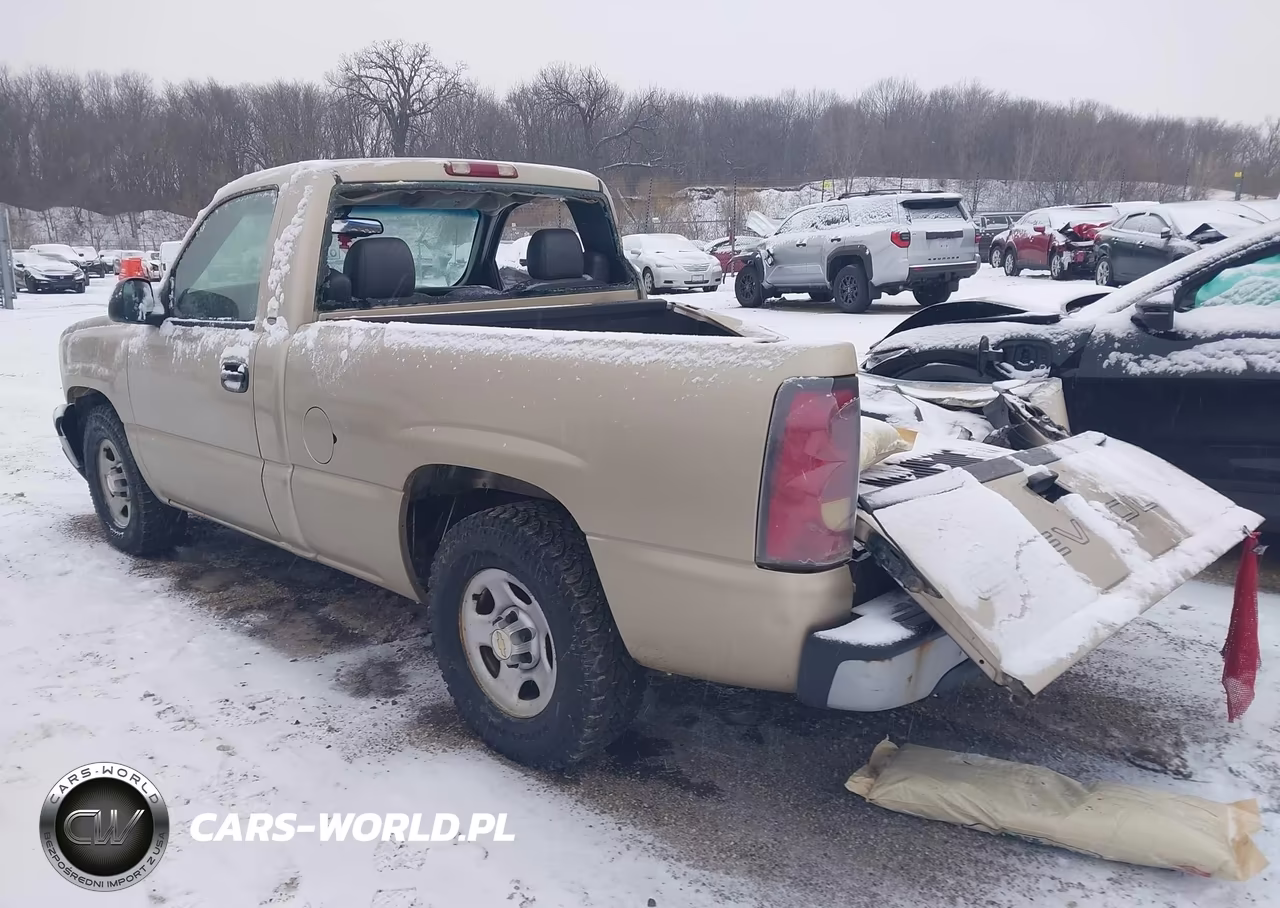 2004 Chevrolet Silverado 1500 Work Truck VIN:1GCEC14X54Z136233 - 3