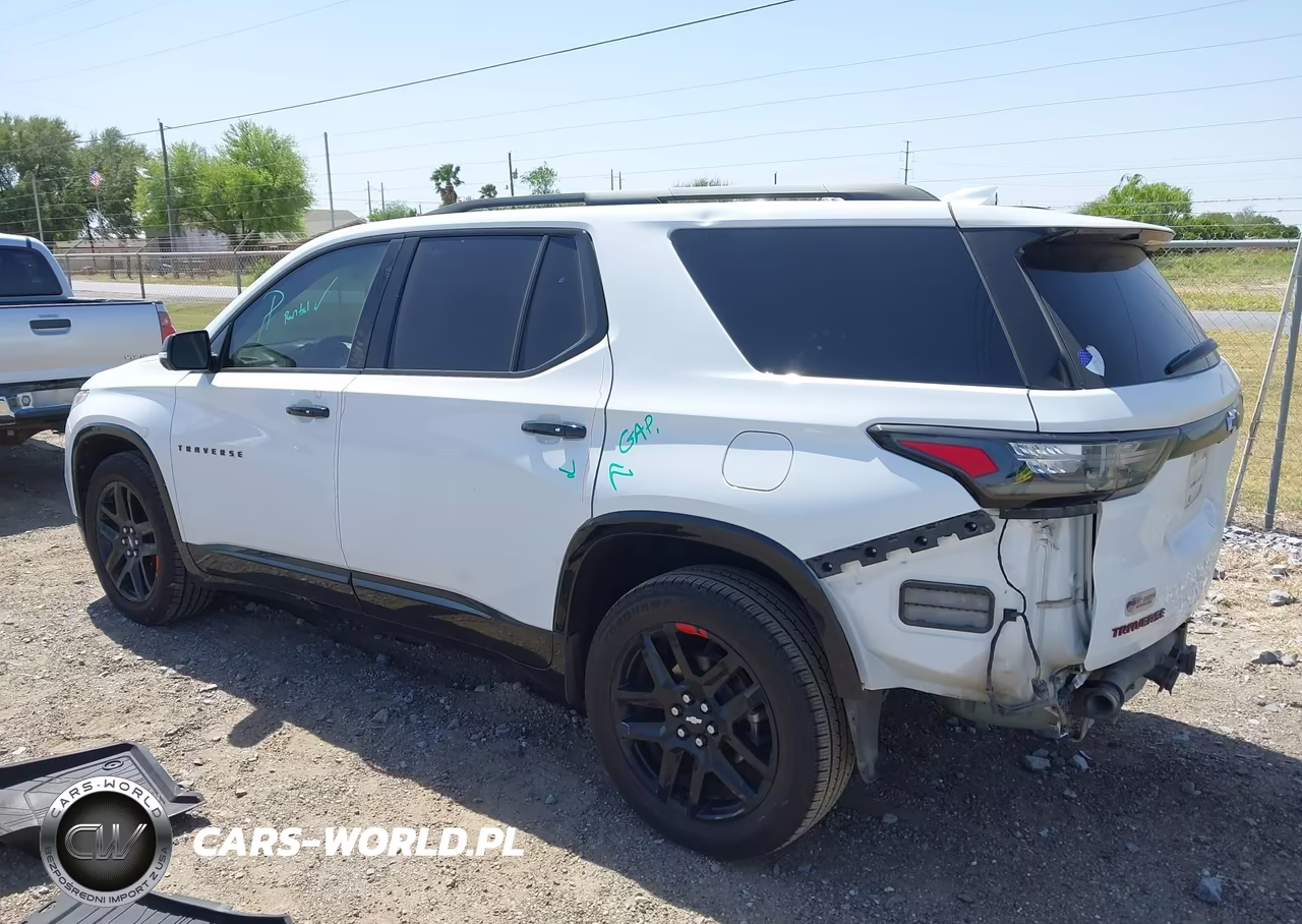 2020 Chevrolet Traverse Fwd Premier VIN:1GNERKKW6LJ286581 - 3