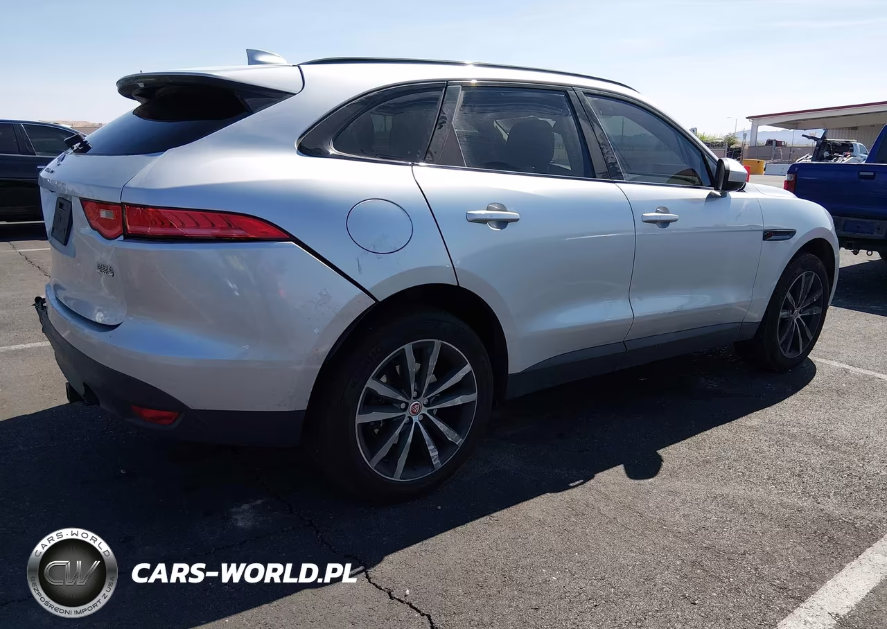 2018 Jaguar F-Pace 25T Prestige VIN:SADCK2FX7JA255025 - 4
