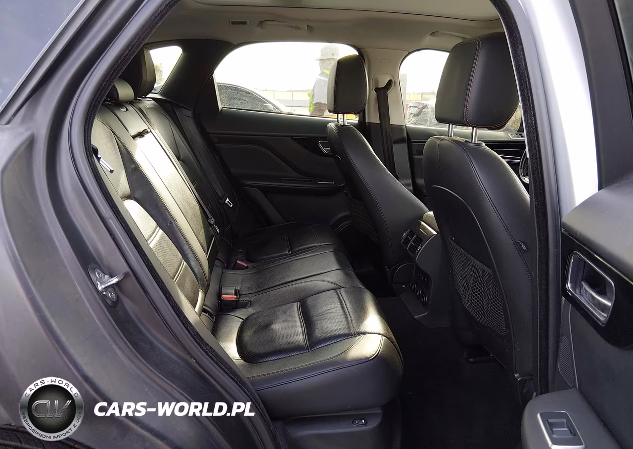 2018 Jaguar F-Pace 25T Prestige VIN:SADCK2FX7JA255025 - 8