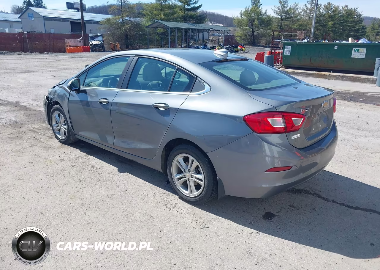 2018 Chevrolet Cruze Lt Auto VIN:1G1BE5SM8J7162841 - 3
