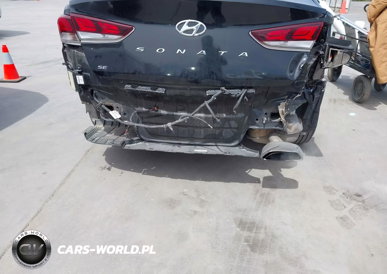 2018 Hyundai Sonata Se VIN:5NPE24AF0JH599822 - 18
