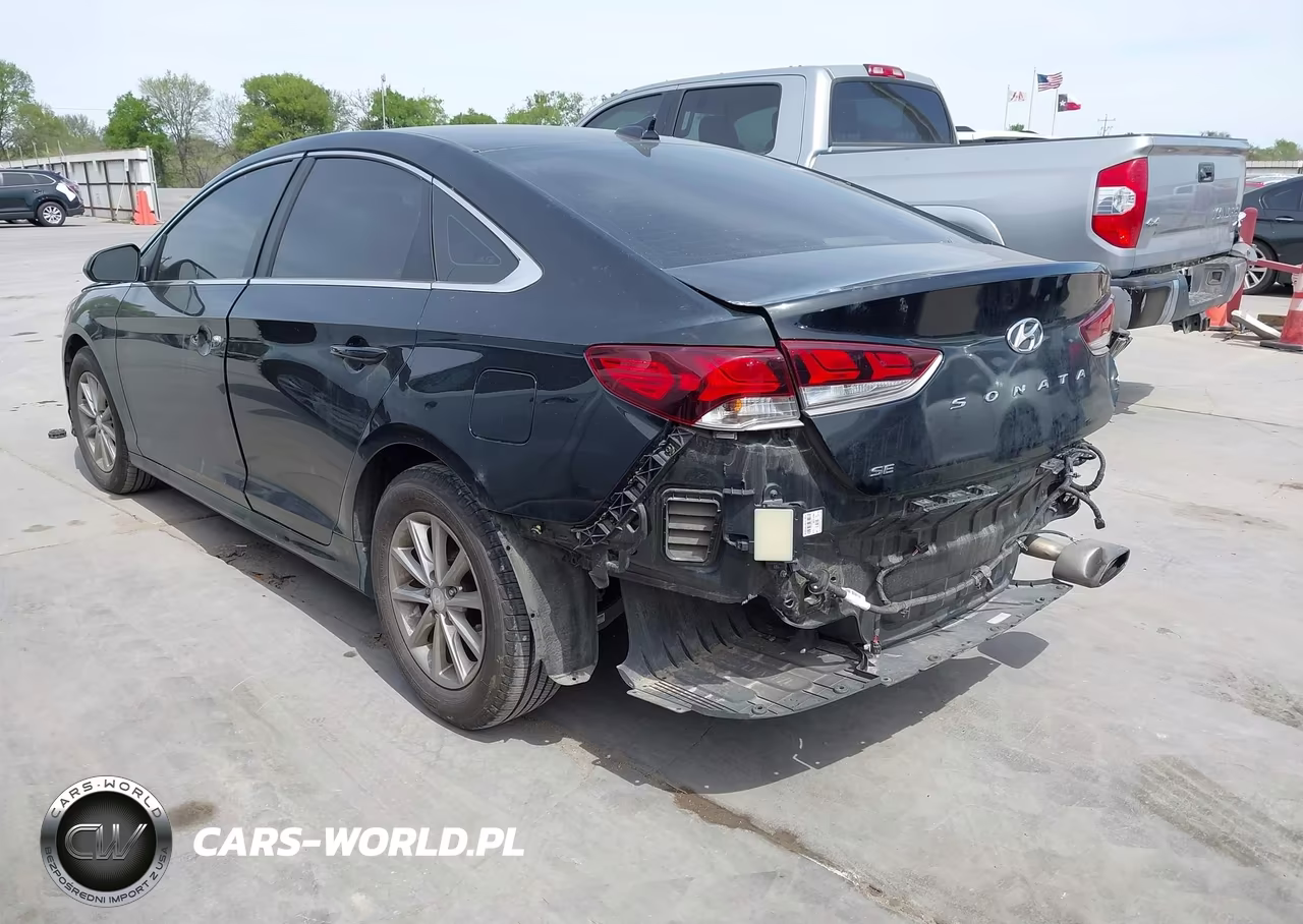 2018 Hyundai Sonata Se VIN:5NPE24AF0JH599822 - 3