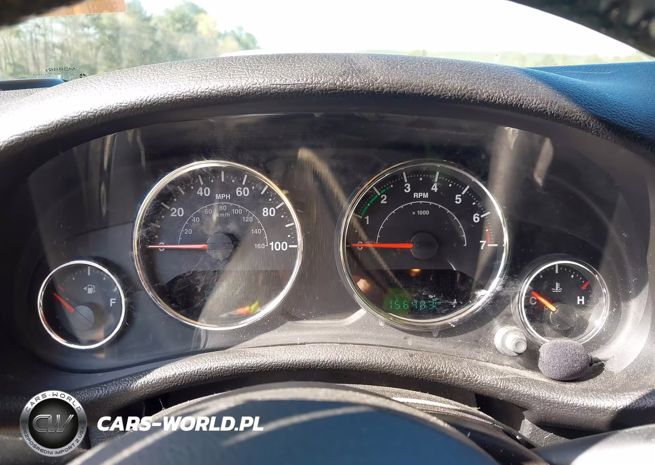 2016 Jeep Wrangler Unlimited Sport VIN:1C4BJWDG3GL230558 - 7