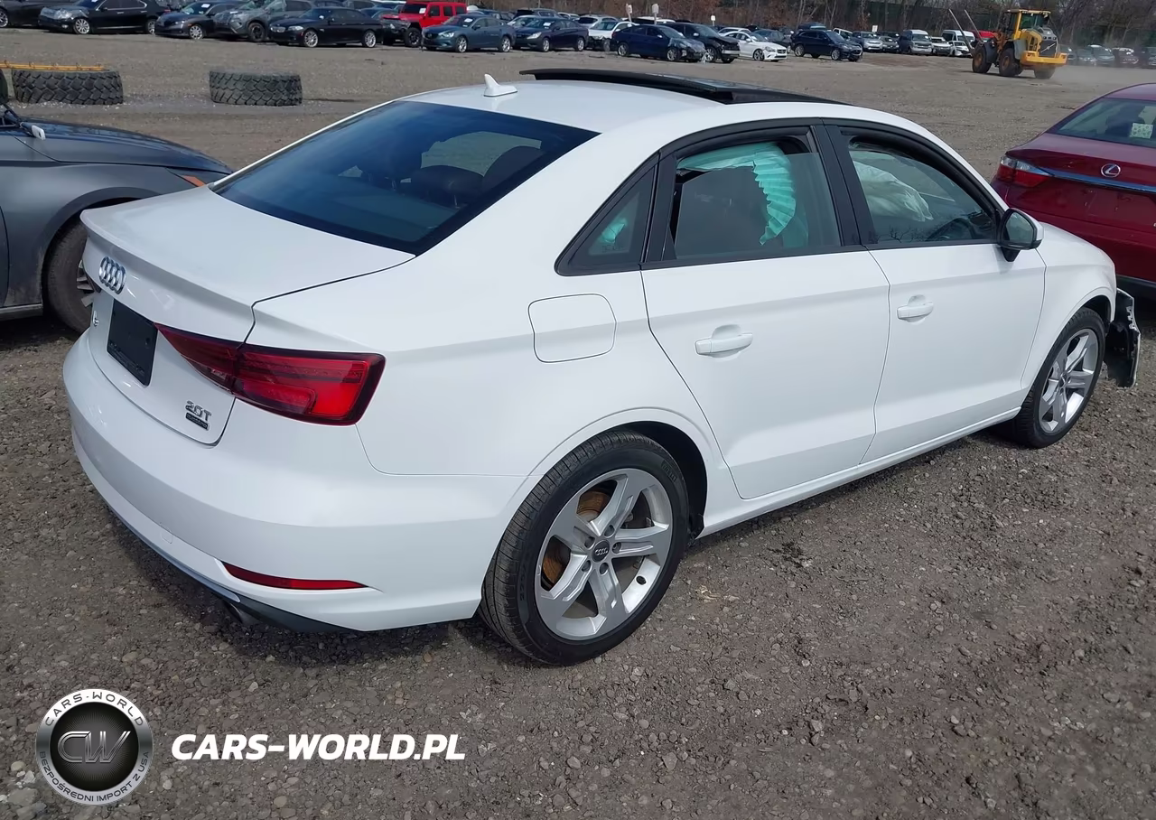 2018 Audi A3 2.0T Premium-2.0T Tech Premium VIN:WAUB8GFF6J1082122 - 4