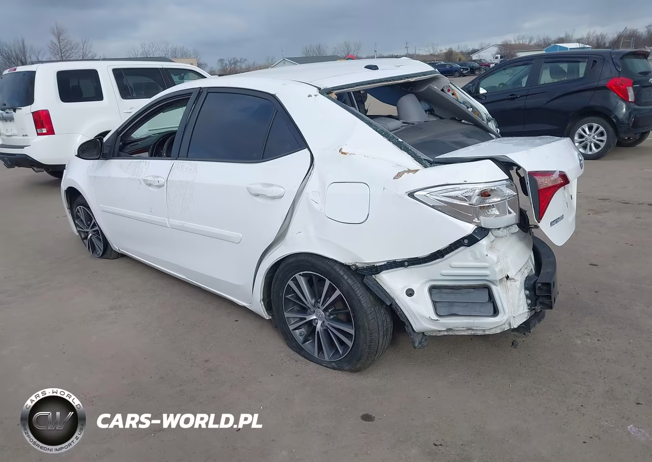 2019 Toyota Corolla Le VIN:5YFBURHE2KP900750 - 3