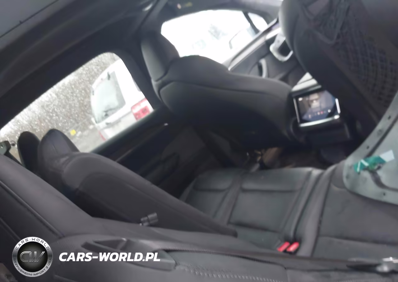 2022 Tesla Model X Dual Motor All-Wheel Drive-Plaid Tri Motor All-Wheel Drive VIN:7SAXCDE50NF346305 - 8