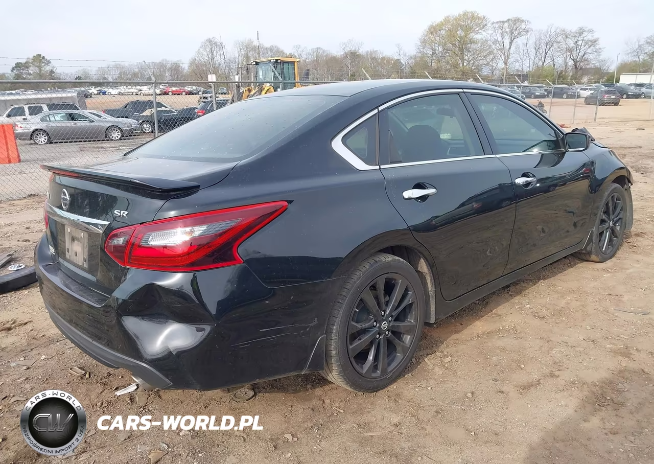 2017 Nissan Altima 2.5 Sr VIN:1N4AL3AP9HC227227 - 4