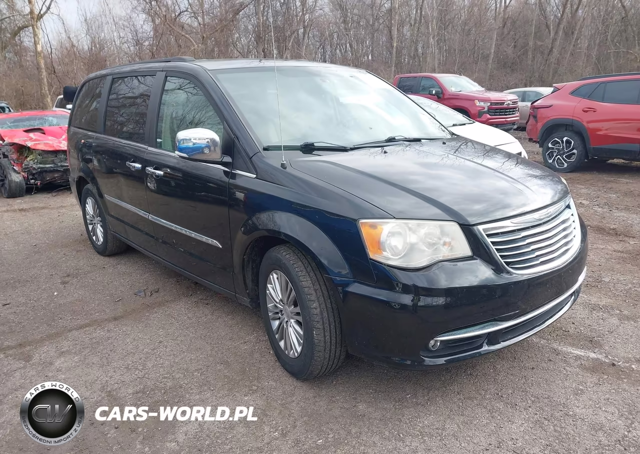 2013 Chrysler Town & Country Touring-L