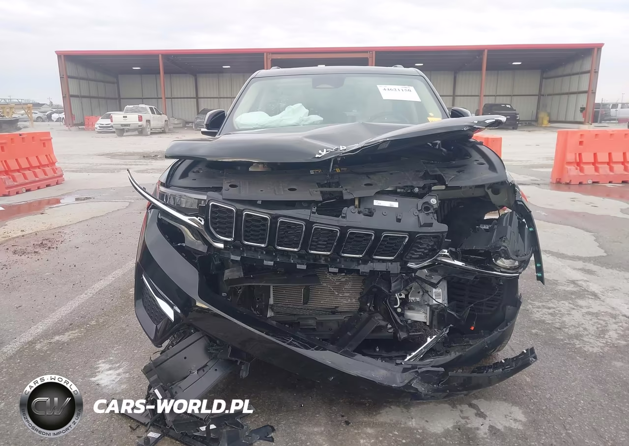 2022 Jeep Grand Cherokee Limited 4X4 VIN:1C4RJHBGXN8578113 - 12