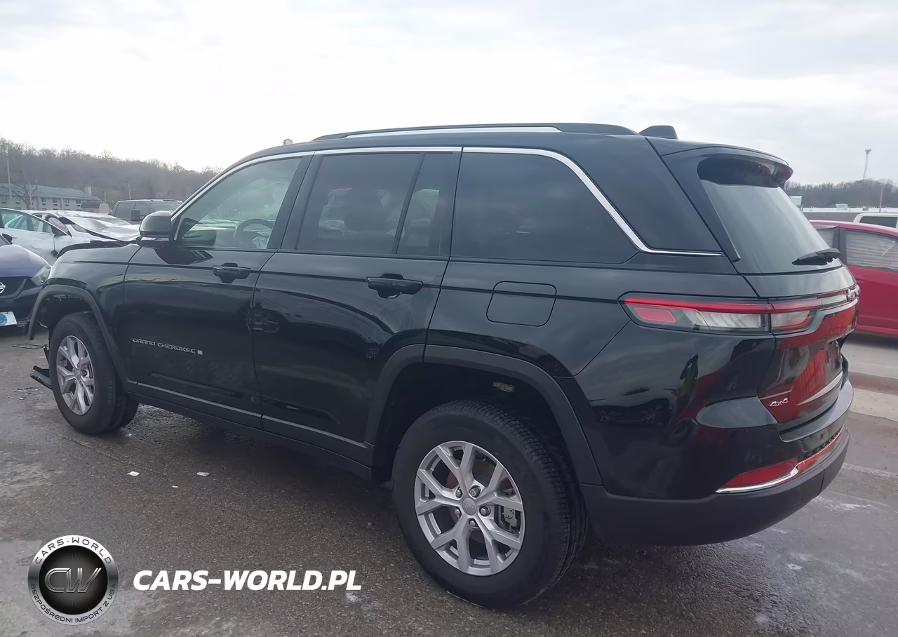 2022 Jeep Grand Cherokee Limited 4X4 VIN:1C4RJHBGXN8578113 - 3