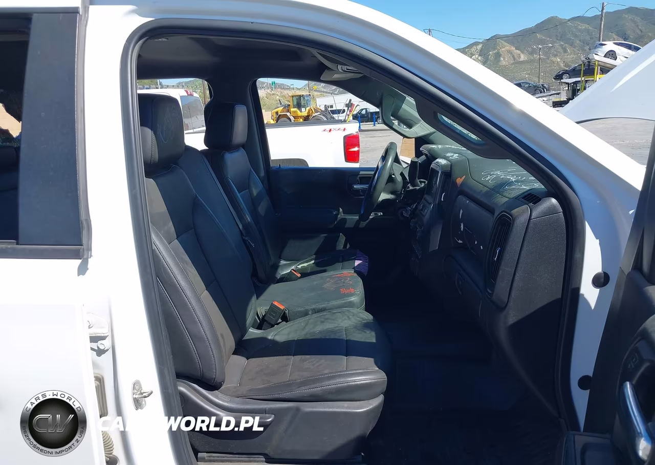 2019 Chevrolet Silverado 1500 Work Truck VIN:1GCRWAEHXKZ417456 - 5