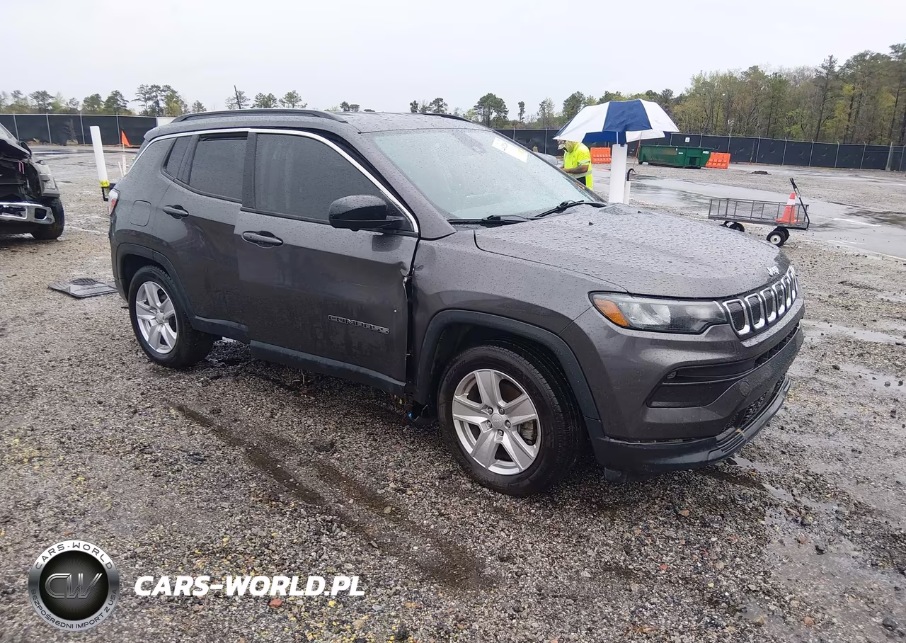 2022 Jeep Compass Latitude Fwd