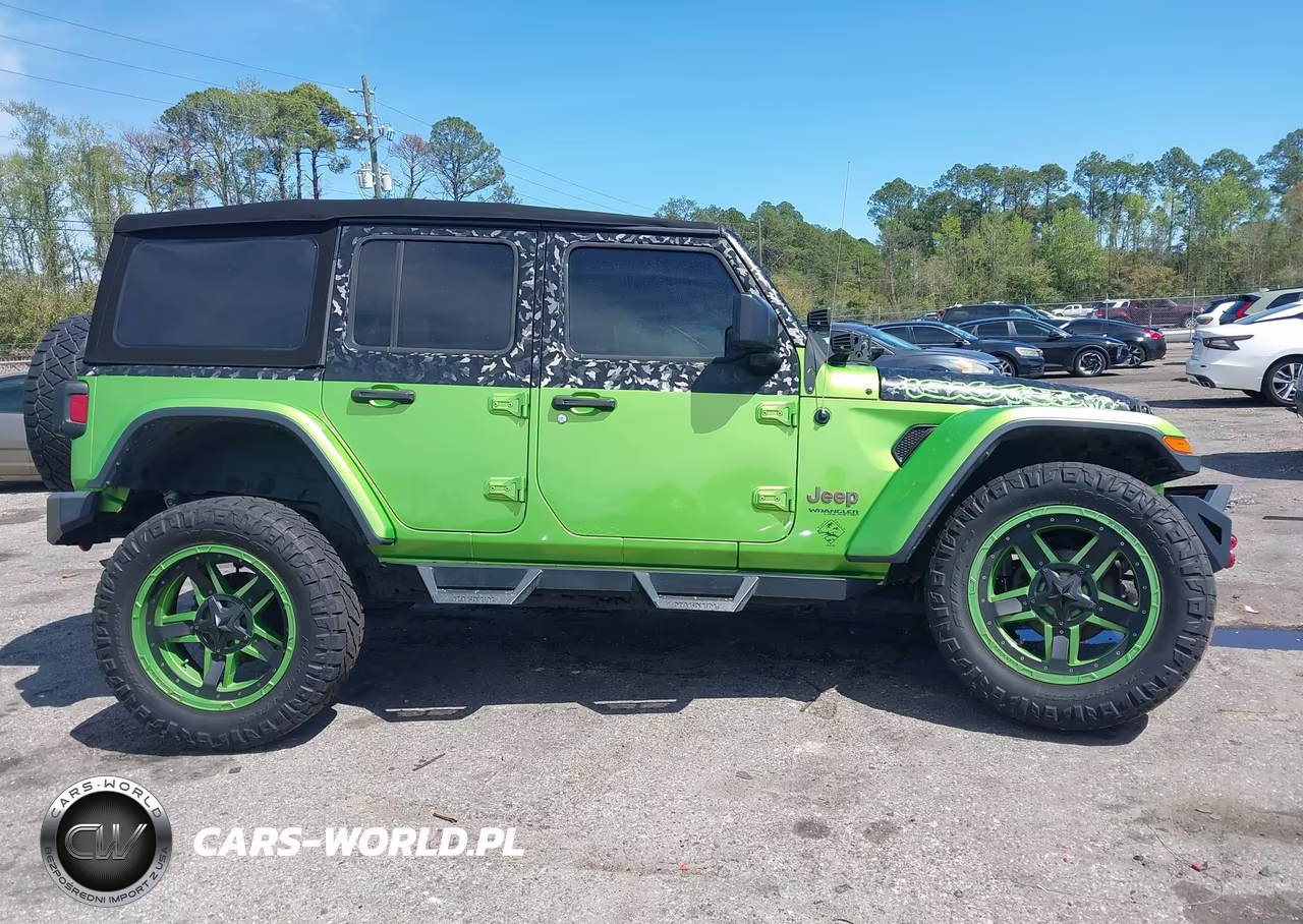 2018 Jeep Wrangler Unlimited Rubicon 4X4 VIN:1C4HJXFG4JW259635 - 13