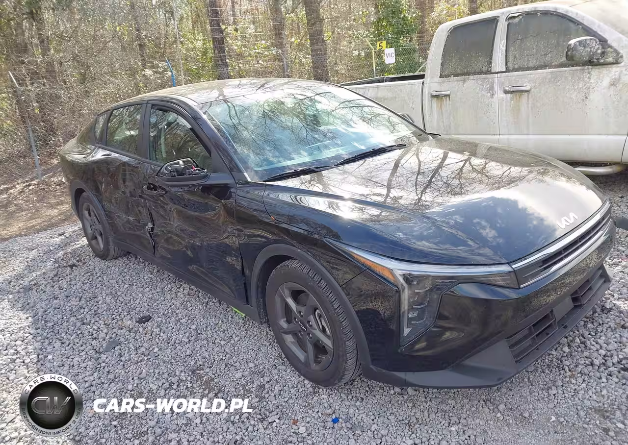 2025 Kia K4 Lxs