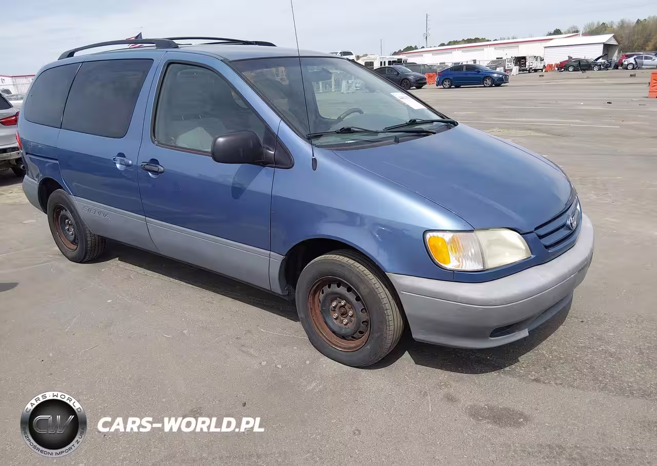 2003 Toyota Sienna Le
