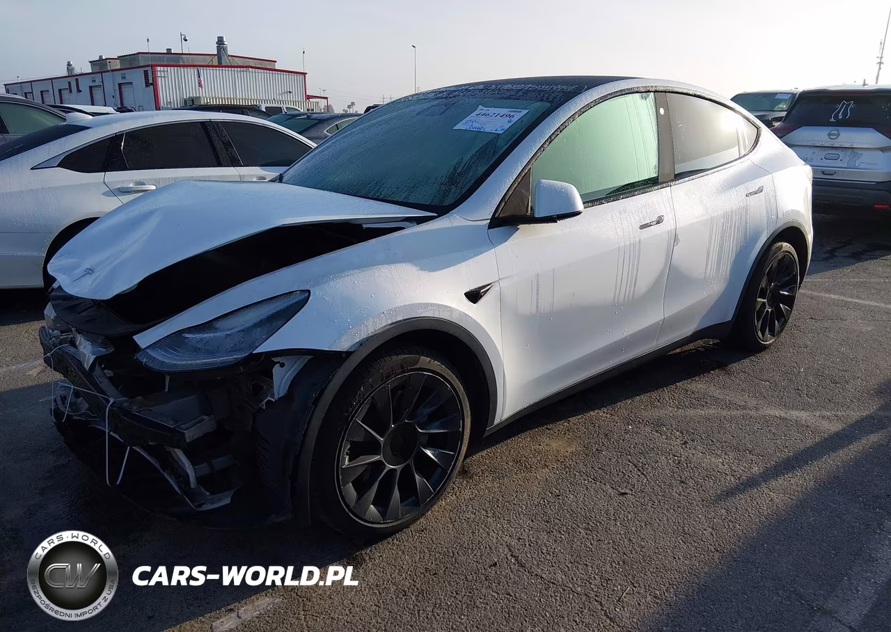 2022 Tesla Model Y Long Range Dual Motor All-Wheel Drive VIN:7SAYGDEE3NF386189 - 2