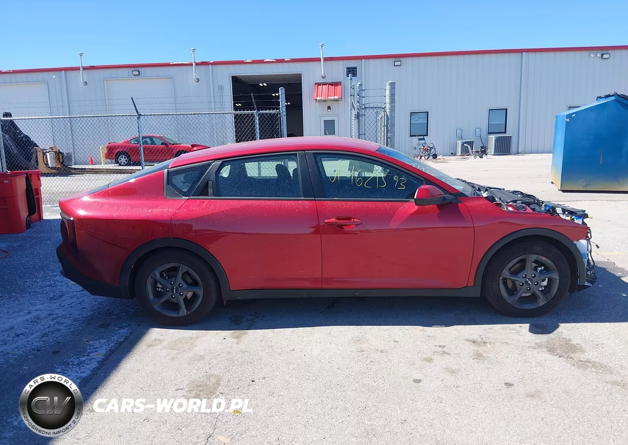 2025 Kia K4 Lxs VIN:3KPFT4DEXSE233778 - 14